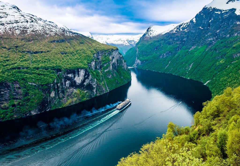 Geirangerfjord  Glacier de Briksdal