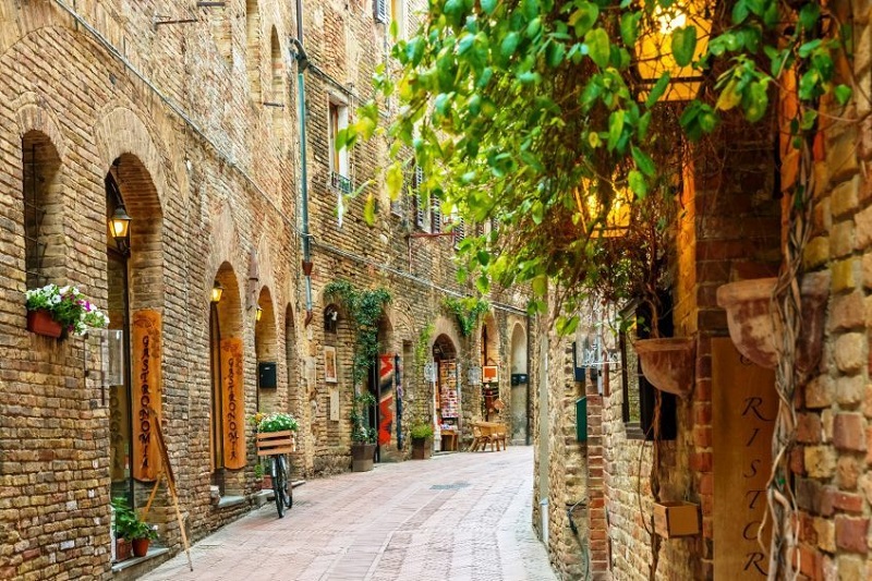 Montecatini  San Gimignano - Sienne - Chianciano Terme