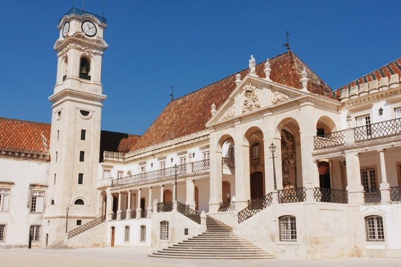 Porto  Coimbra - Nazaré - Obidos - Lisbonne