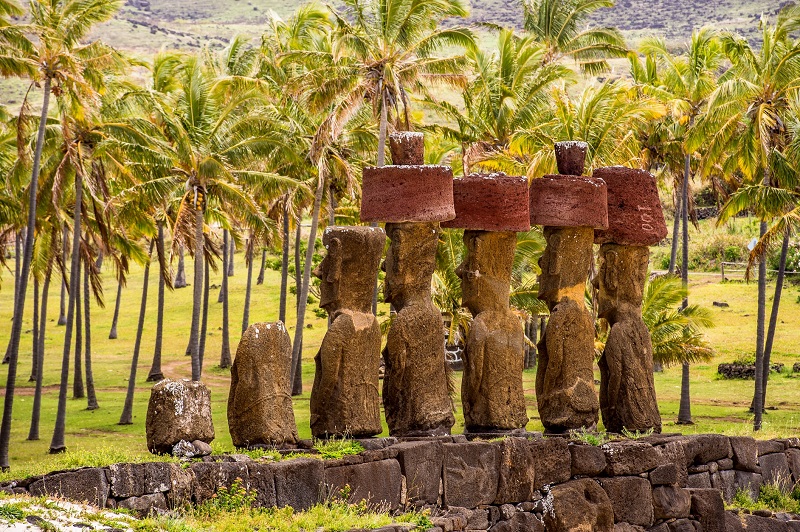 Hanga Roa  Ahu Akivi - Hanga Roa