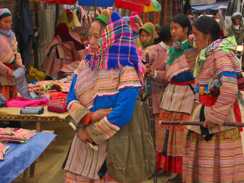 Sapa  Marché Bac Ha - Route vers Hanoï